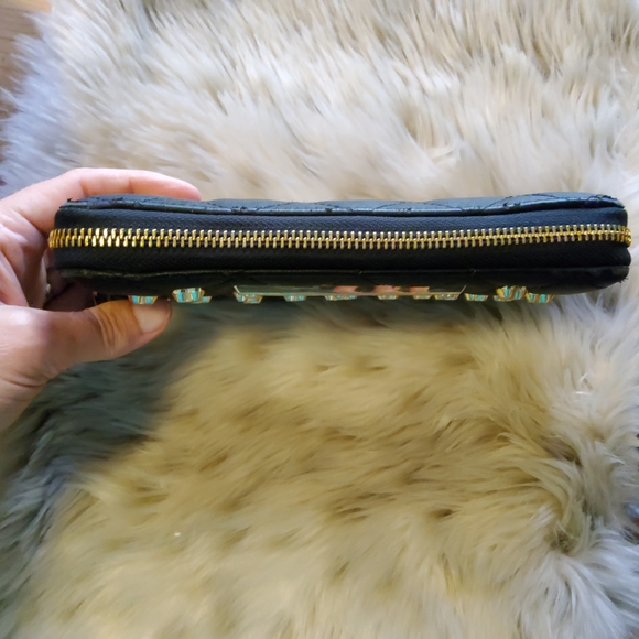 Betsey Johnson Black Quilted Wallet with Gold Heart Accents - Picture 8 of 10
